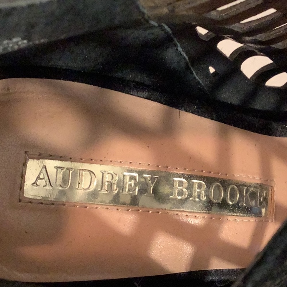 Audrey Brooke “Marseille” Black Suede Open Toe Gladiator Heels Bootie Sz 7.5 M - Picture 9 of 10